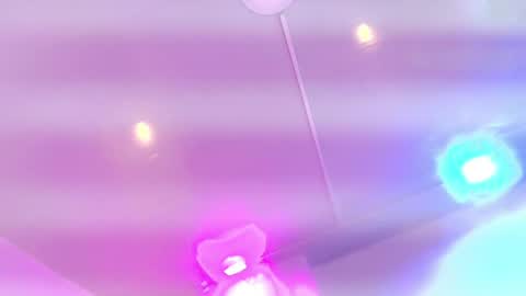 Daphne  online show from 04/22/26, 11:34