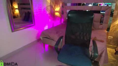 daphne_walton online show from 02/19/26, 11:28