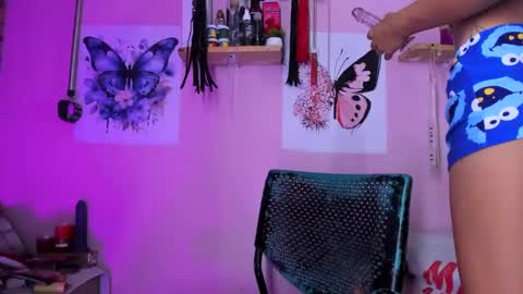 Snapshot of daphneandrade chatting on 01/31/25, 01:02 daphneandrade online show from 01/31/25, 01:02