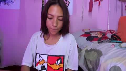 Snapshot of daphneandrade chatting on 02/17/25, 12:59 daphneandrade online show from 02/17/25, 12:59