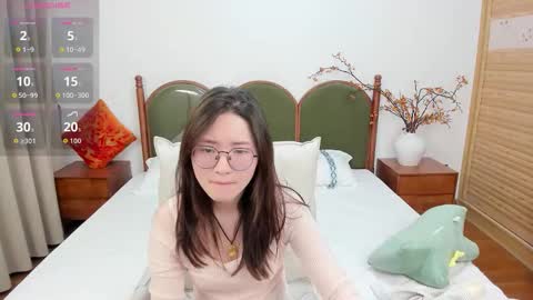 Snapshot of daphnedawn chatting on 11/17/25, 01:00 Dawn online show from 11/17/25, 01:00