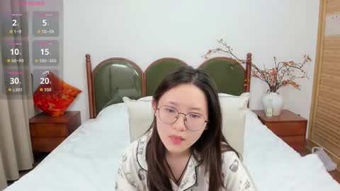 Snapshot of daphnedawn chatting on 11/28/25, 01:36 Dawn online show from 11/28/25, 01:36