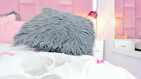 Daphne online show from 01/21/25, 11:02