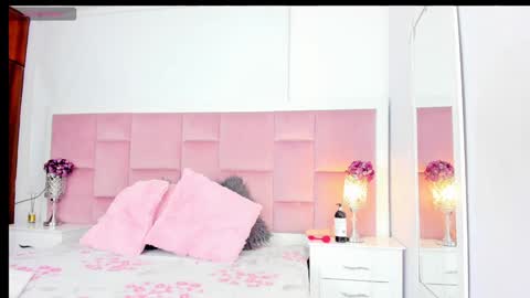 Daphne online show from 01/28/25, 07:42