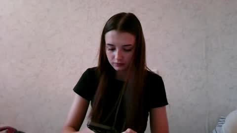 Emilia online show from 07/12/26, 04:42