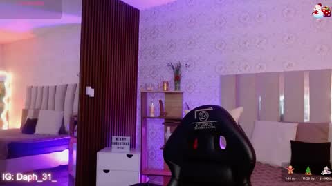 dhapnne online show from 11/18/25, 03:34