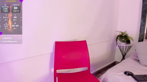 Daphne online show from 01/11/25, 12:01