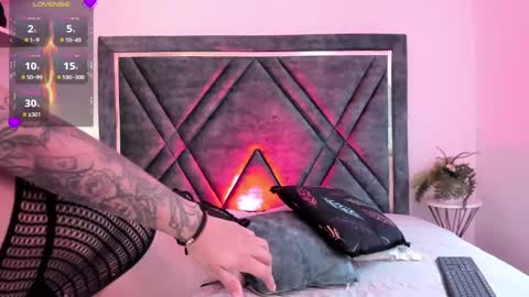 Daphne online show from 02/10/25, 11:57