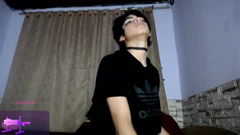 Snapshot of darasweet19 chatting on 11/15/25, 01:36 MAX online show from 11/15/25, 01:36