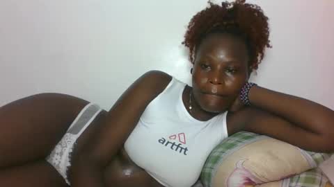 ESTHER online show from 12/17/25, 07:53