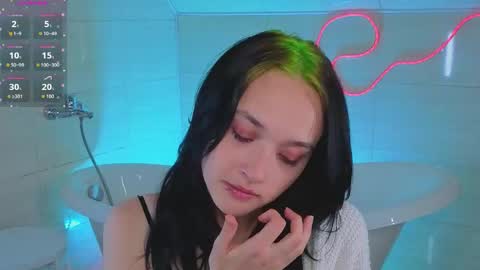 Darcy online show from 04/12/26, 01:32