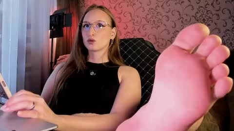 Snapshot of darcysiren chatting on 05/13/26, 10:01 Darcy Siren online show from 05/13/26, 10:01