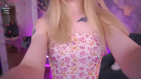 dariadelly online show from 04/22/26, 01:01