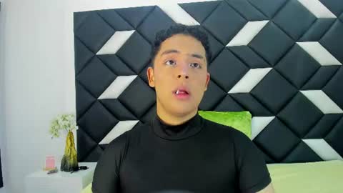 Darian  online show from 06/24/26, 06:40