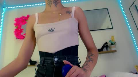 Dary online show from 04/18/26, 10:43