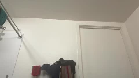 Snapshot of darichrichardson chatting on 03/09/25, 03:43 Betty and Robert Play time online show from 03/09/25, 03:43