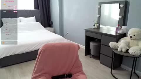 Snapshot of darilboom chatting on 10/16/25, 02:45 darilboom online show from 10/16/25, 02:45