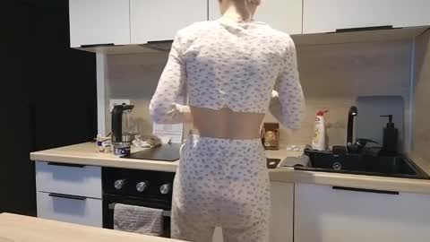 Snapshot of darilboom chatting on 12/03/25, 10:24 darilboom online show from 12/03/25, 10:24