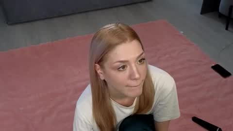 Snapshot of darilboom chatting on 12/16/25, 05:45 darilboom online show from 12/16/25, 05:45