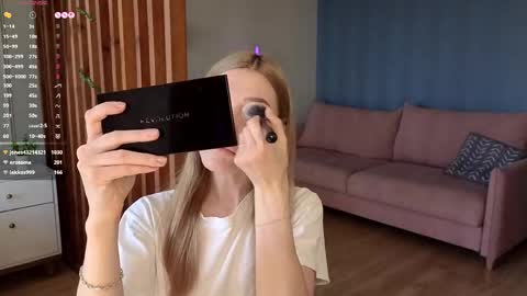 Snapshot of darilboom chatting on 04/09/26, 10:42 darilboom online show from 04/09/26, 10:42