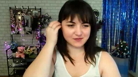 Snapshot of darina_m_ chatting on 01/11/25, 11:56 Darina online show from 01/11/25, 11:56