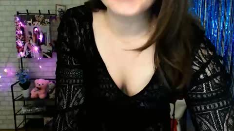 Snapshot of darina_m_ chatting on 01/23/25, 06:28 Darina online show from 01/23/25, 06:28