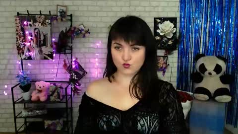 Snapshot of darina_m_ chatting on 01/23/25, 09:29 Darina online show from 01/23/25, 09:29