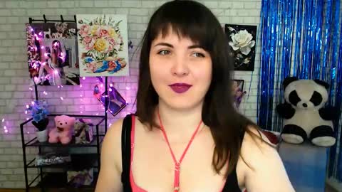 Snapshot of darina_m_ chatting on 02/14/25, 08:52 Darina online show from 02/14/25, 08:52