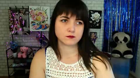 Snapshot of darina_m_ chatting on 02/22/25, 10:07 Darina online show from 02/22/25, 10:07