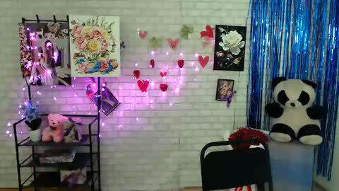 Snapshot of darina_m_ chatting on 03/06/25, 05:46 Darina online show from 03/06/25, 05:46
