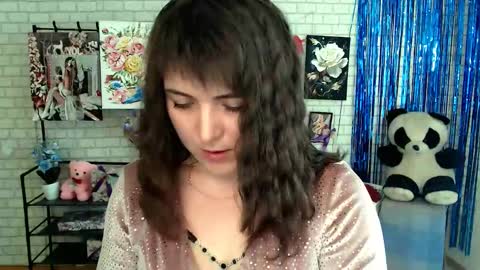 Snapshot of darina_m_ chatting on 03/08/25, 12:09 Darina online show from 03/08/25, 12:09