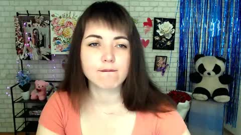 Snapshot of darina_m_ chatting on 03/11/25, 05:27 Darina online show from 03/11/25, 05:27