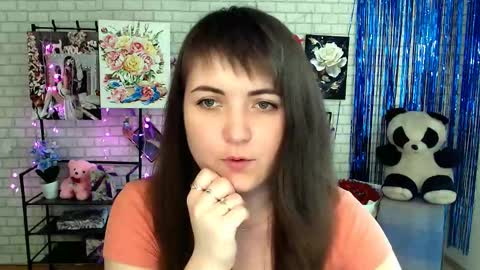 Snapshot of darina_m_ chatting on 03/11/25, 12:06 Darina online show from 03/11/25, 12:06