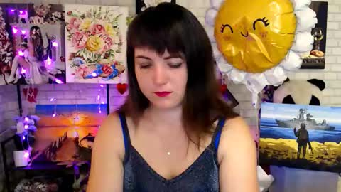 Snapshot of darina_m_ chatting on 09/21/25, 04:36 Darina online show from 09/21/25, 04:36