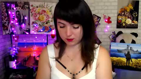 Snapshot of darina_m_ chatting on 09/26/25, 05:00 Darina online show from 09/26/25, 05:00