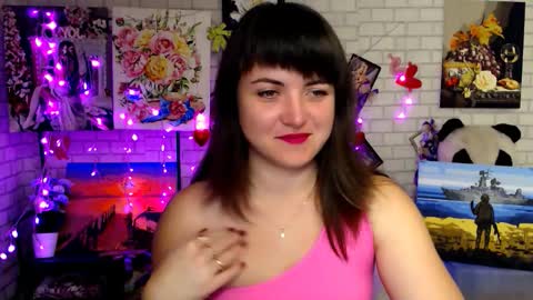 Snapshot of darina_m_ chatting on 10/08/25, 04:43 Darina online show from 10/08/25, 04:43