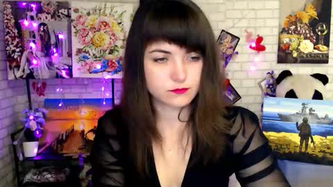 Snapshot of darina_m_ chatting on 10/18/25, 04:59 Darina online show from 10/18/25, 04:59