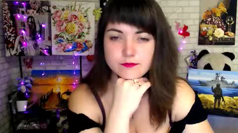 Snapshot of darina_m_ chatting on 10/19/25, 04:46 Darina online show from 10/19/25, 04:46