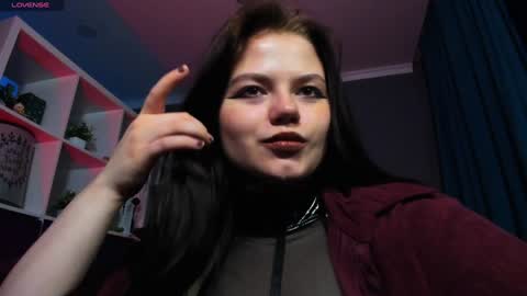 Snapshot of darina_wilson chatting on 01/28/25, 11:39 Dari the it woman online show from 01/28/25, 11:39