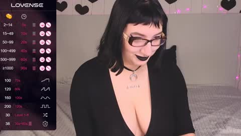 Snapshot of dario_doll_ chatting on 01/06/25, 07:52 Daria online show from 01/06/25, 07:52