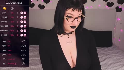 Snapshot of dario_doll_ chatting on 01/22/25, 12:38 Daria online show from 01/22/25, 12:38