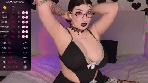 Snapshot of dario_doll_ chatting on 02/27/25, 12:56 Daria online show from 02/27/25, 12:56