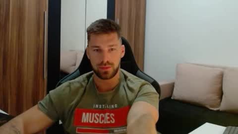 darius_94 online show from 01/17/26, 05:56