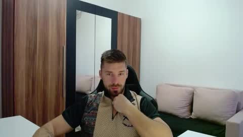 darius_94 online show from 03/03/26, 05:13