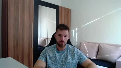 Snapshot of darius_94 chatting on 04/28/26, 05:23 darius_94 online show from 04/28/26, 05:23