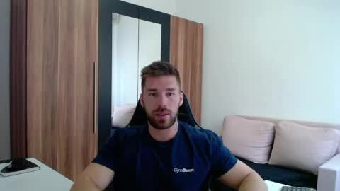 Snapshot of darius_94 chatting on 05/05/26, 04:09 darius_94 online show from 05/05/26, 04:09