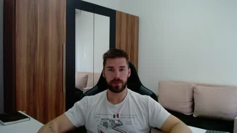Snapshot of darius_94 chatting on 06/16/26, 06:38 darius_94 online show from 06/16/26, 06:38