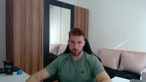 Snapshot of darius_94 chatting on 07/23/26, 06:22 darius_94 online show from 07/23/26, 06:22