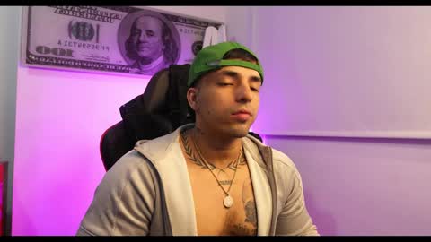 Darius Phoenix  online show from 02/08/25, 04:14