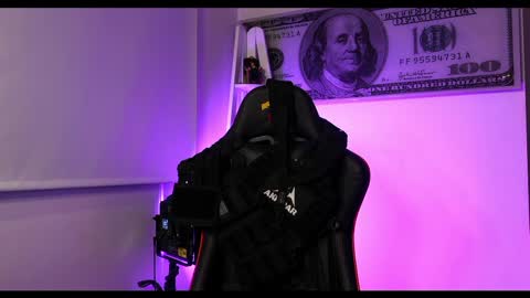 Darius Phoenix  online show from 02/13/25, 07:03